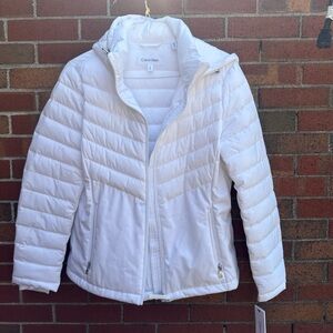 Calvin Klein Women’s White Puffer Jacket – Size Large – NWT
